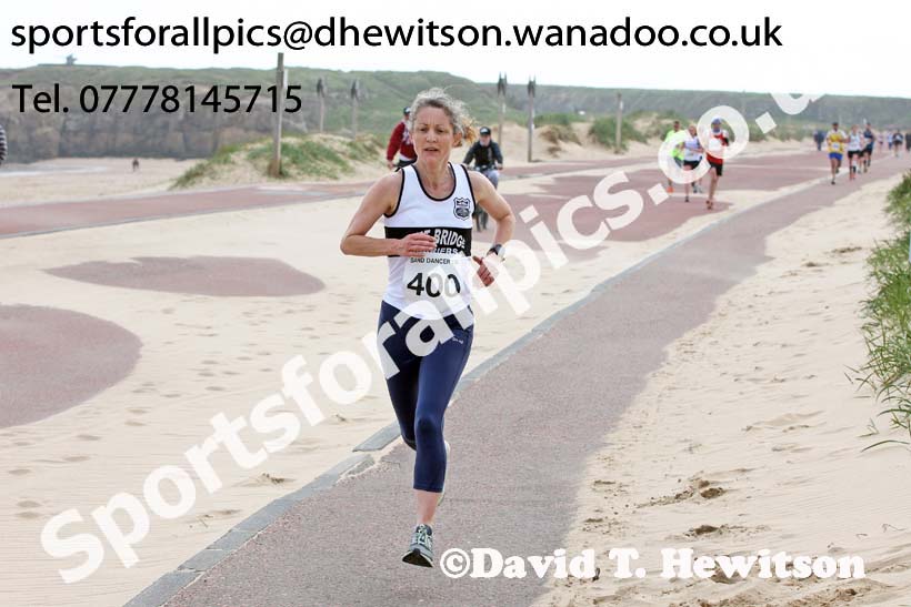 Sand Dancer 10k (approx.), South Shields. Photo: David T. Hewitson/Sports for All Pics